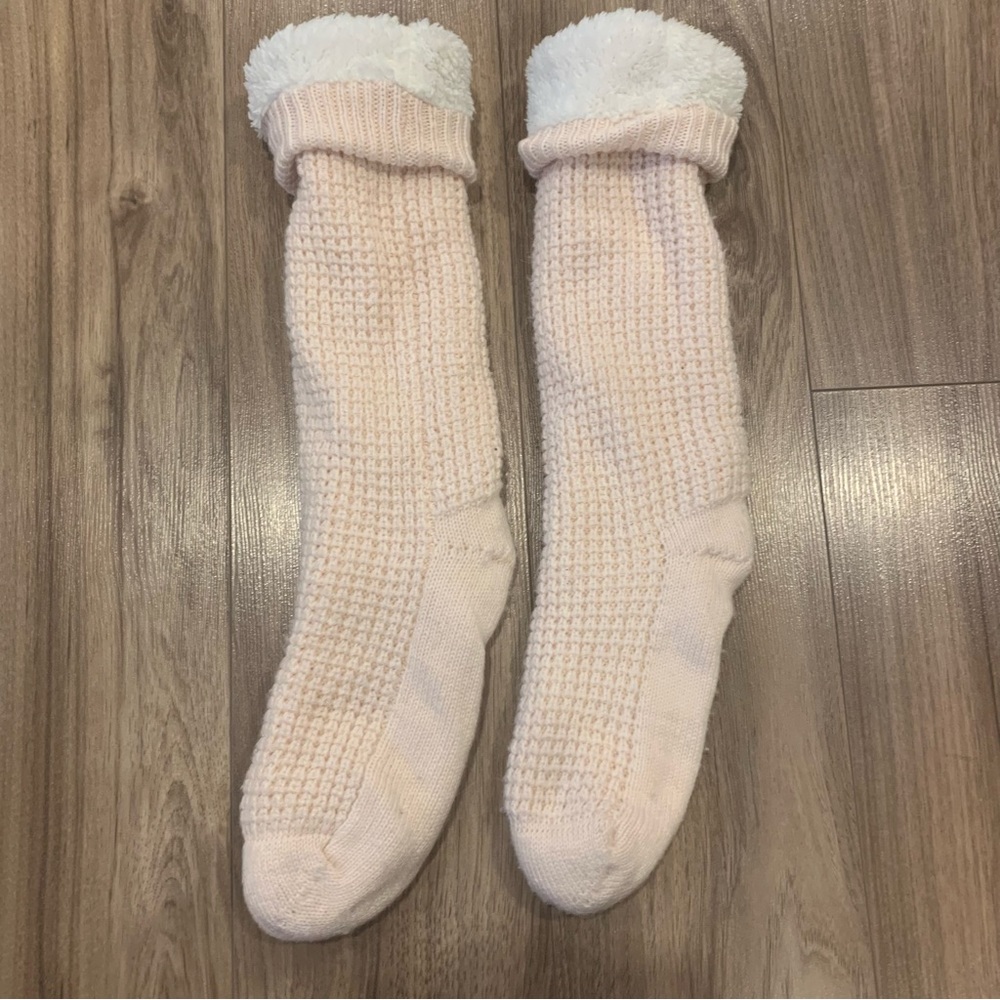 ☀️ 3/$15 Fuzzy Lined Pink Waffle Slipper Socks